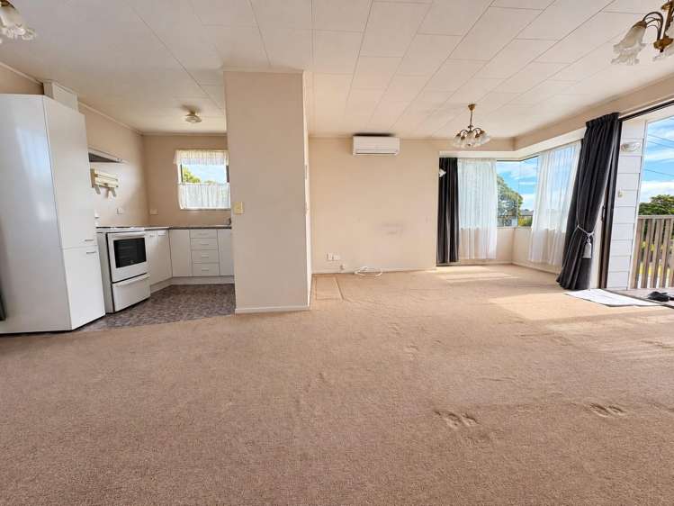 76 Staveley Avenue Mount Roskill_12