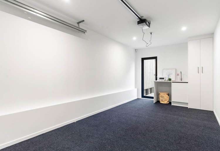 6 Peara Place 11401_12