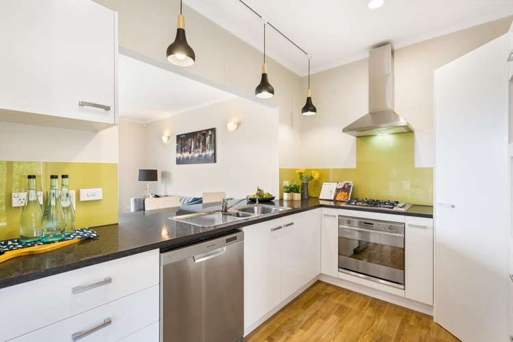 38 Danica Esplanade Te Atatu Peninsula_6