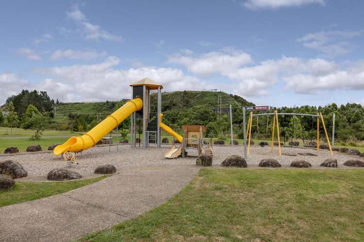 1 Nikorima Mews Pyes Pa_26