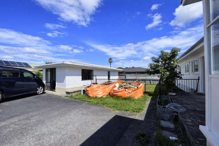 6 Laurie Avenue Papakura_11