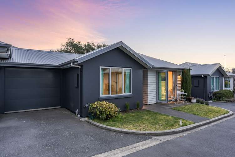2/9 Marsden Street Heathcote Valley_16