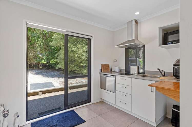 25 Gunbar Drive Welcome Bay_36