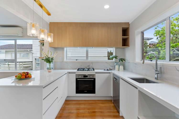 8 Holt Avenue Torbay_5