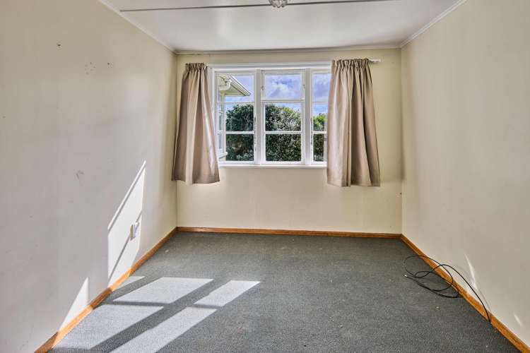 14 Cumberland Grove Cannons Creek_8