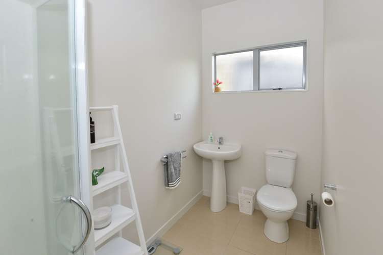 9 Lupetti Rise West Harbour_13