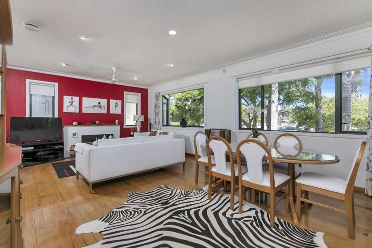 13 Hazelmere Road Sandringham_9
