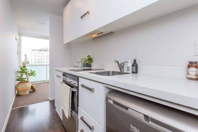 726/10 Waterloo Quadrant Auckland Central_13