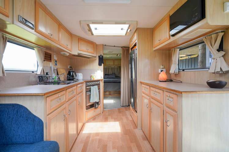 499 Avon Road Tisbury_17