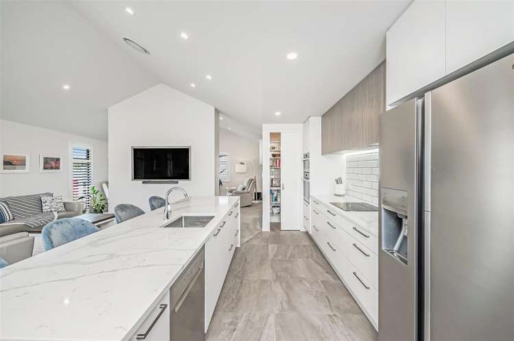 65 Southfield Drive Lincoln_8