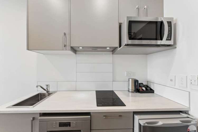 201/770A Great South Road Wiri_2