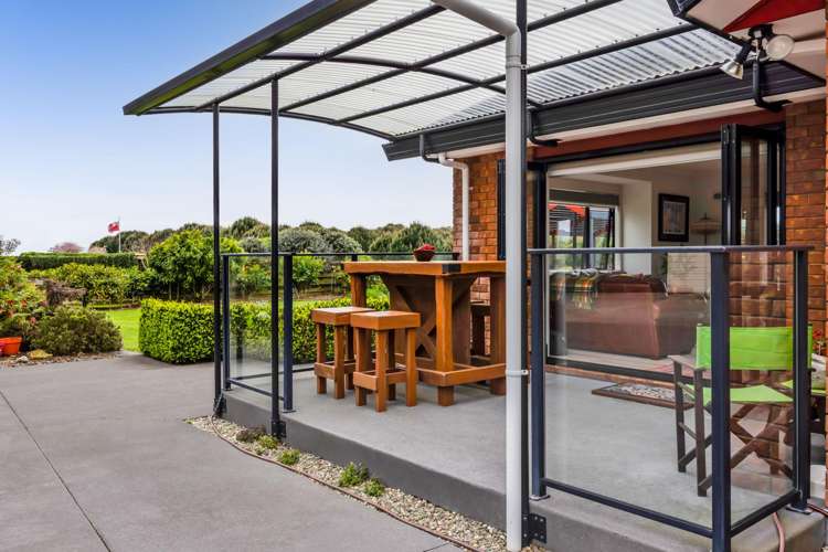 12 Beach Road Urenui_23