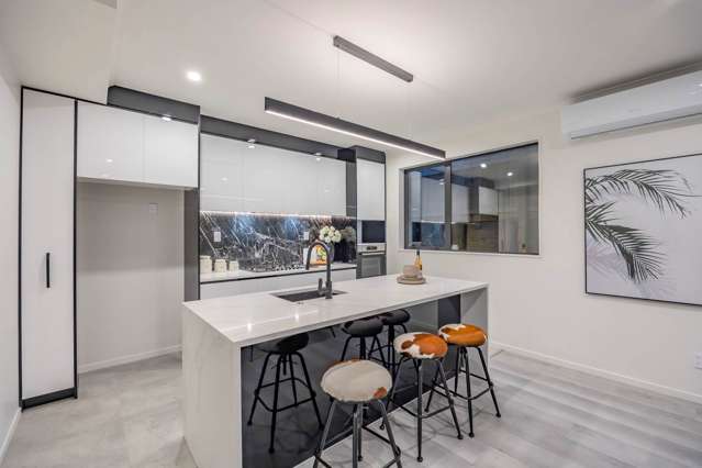 60A Bradbury Road Botany Downs_2
