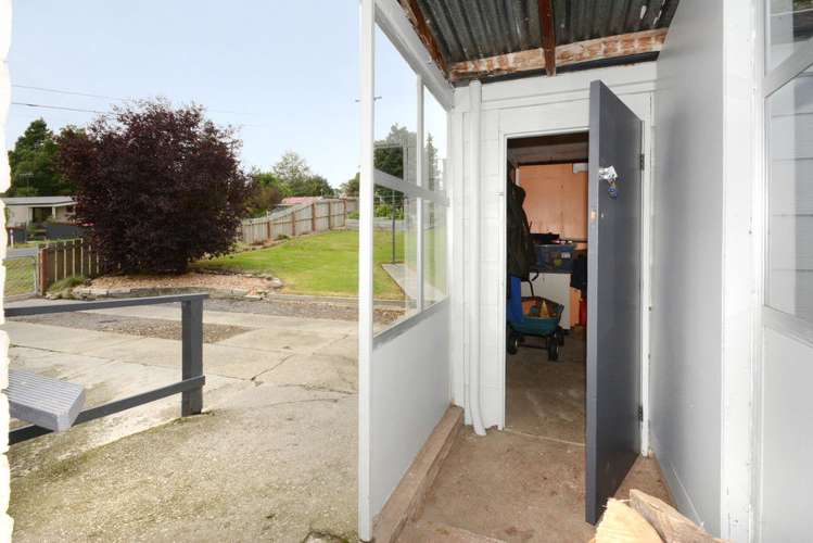 38 Irvine Street Lawrence_26