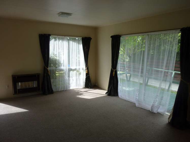 8a Geraldine Crescent Cloverlea_1