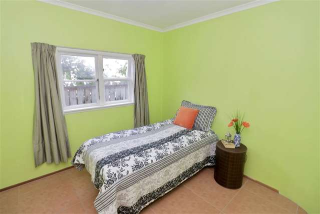 42 Owen Street Belmont_3