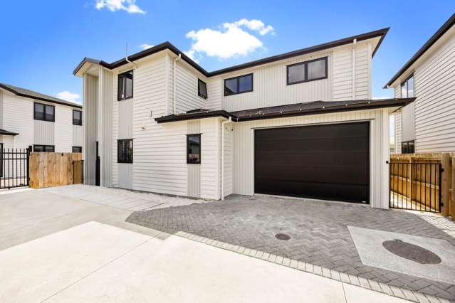 Must be sold - vendor says bring your offer