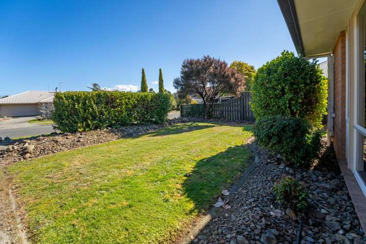 10 Whiting Drive Wakefield_24