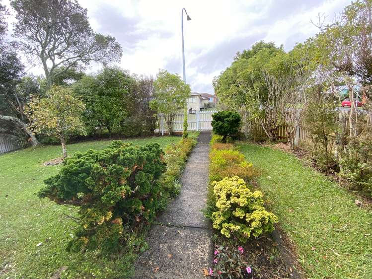 41 Captain Scott Road Glen Eden_13