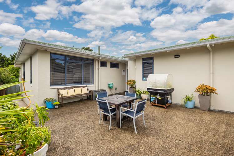 18 Alexis Avenue Mount Albert_40