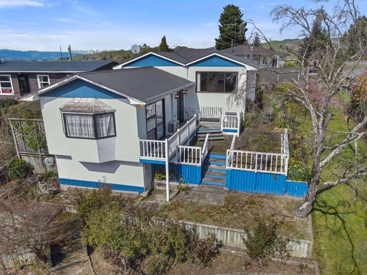 9 Titi Street Taihape and Surrounds_16