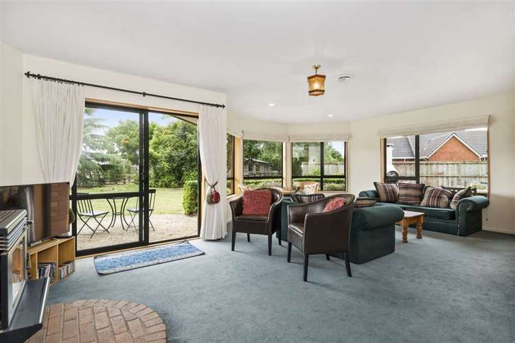 16 Woodglen Drive Woodend_8