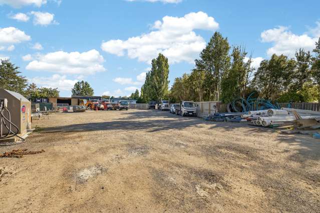 Urgent sale 1,608sqm vacant site