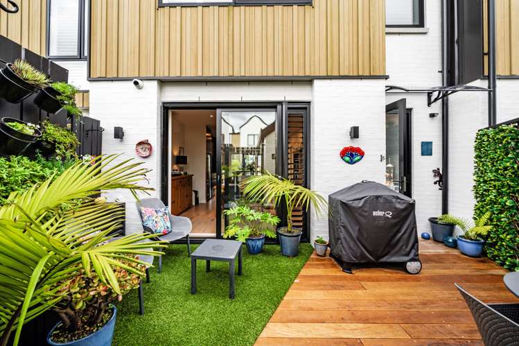 4 Jack Seabrook Road Hobsonville_7