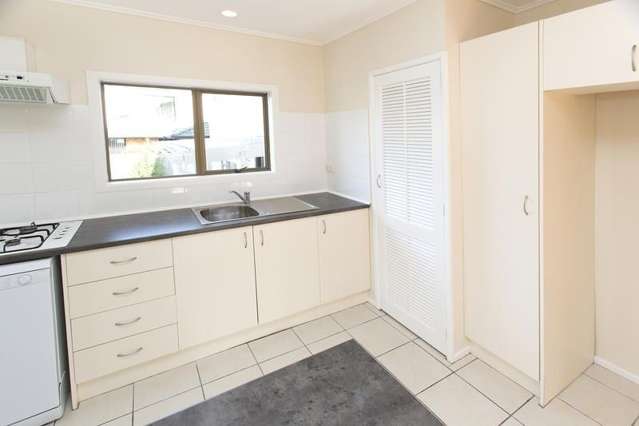 4 West Hoe Road Orewa_4