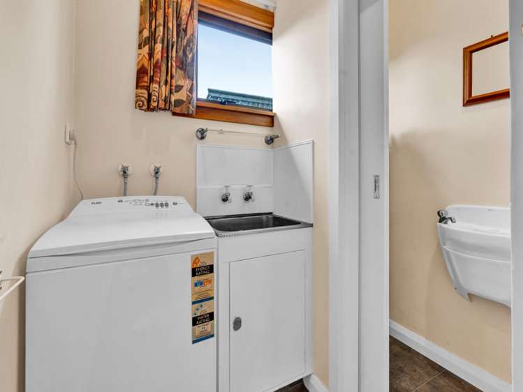 10 Seddon Street Westown_16