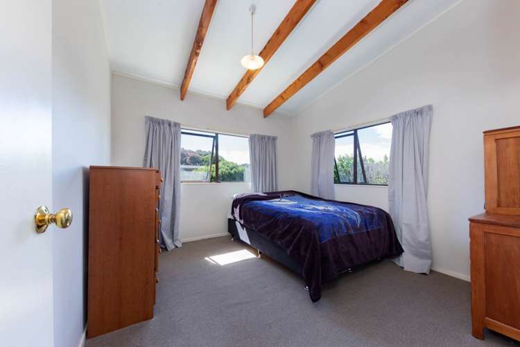 24 Meadowvale Rise Titirangi_5