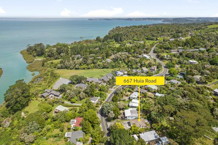 667 Huia Road Parau_32