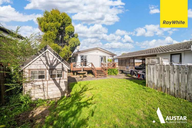 77 Riverpark Crescent Henderson_11