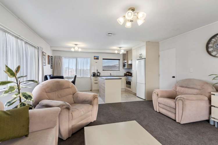 2/60 Elliot Street Howick_1