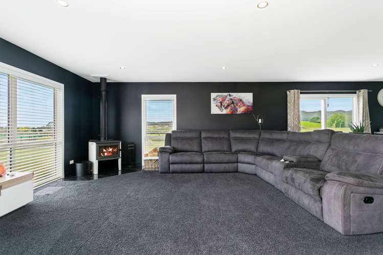 341 White Road Broadlands_8