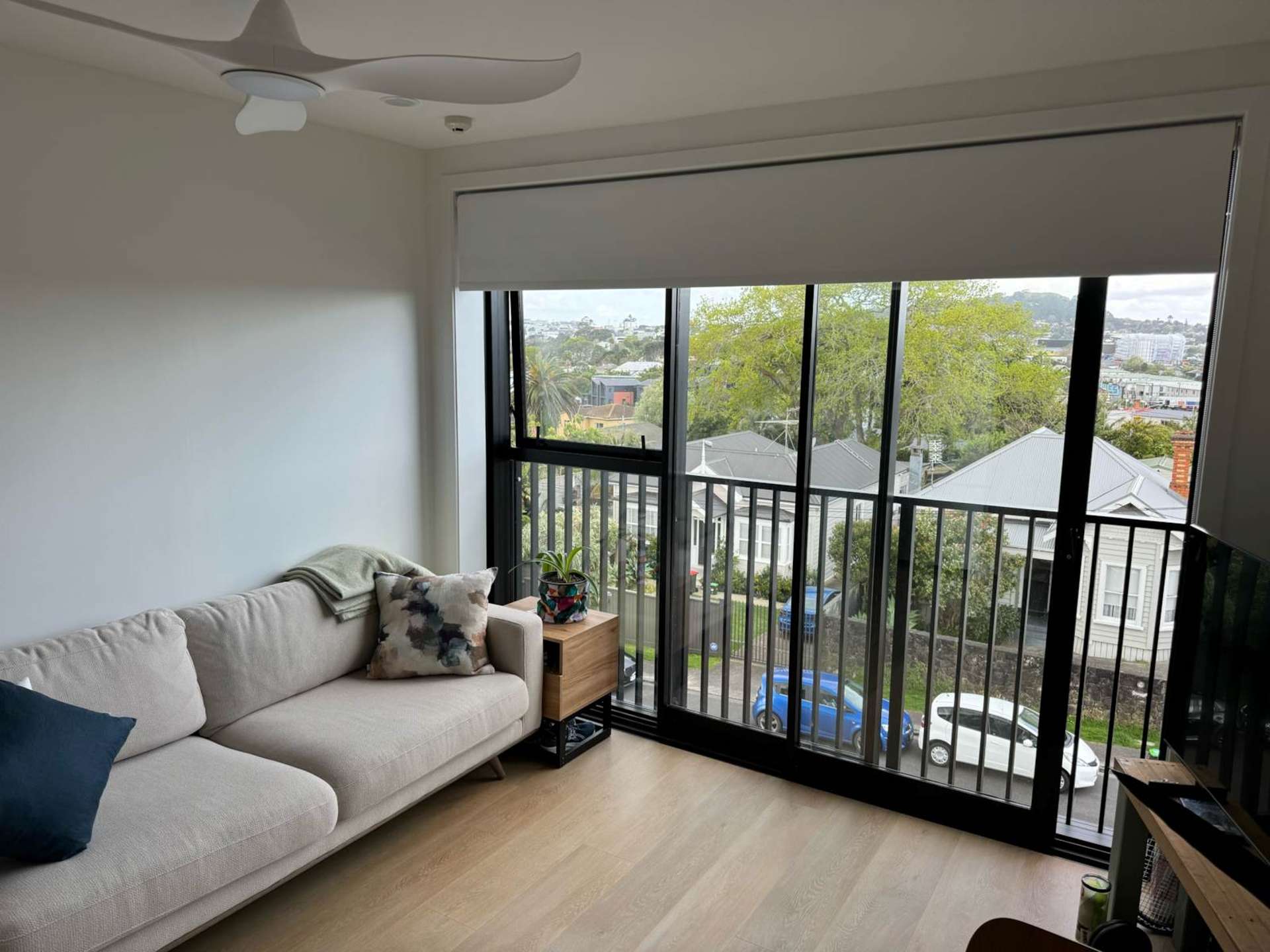 306/2 Finch Street Morningside_0