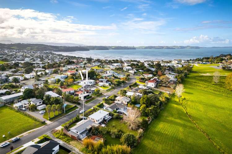 33 Brigitte View Snells Beach_28