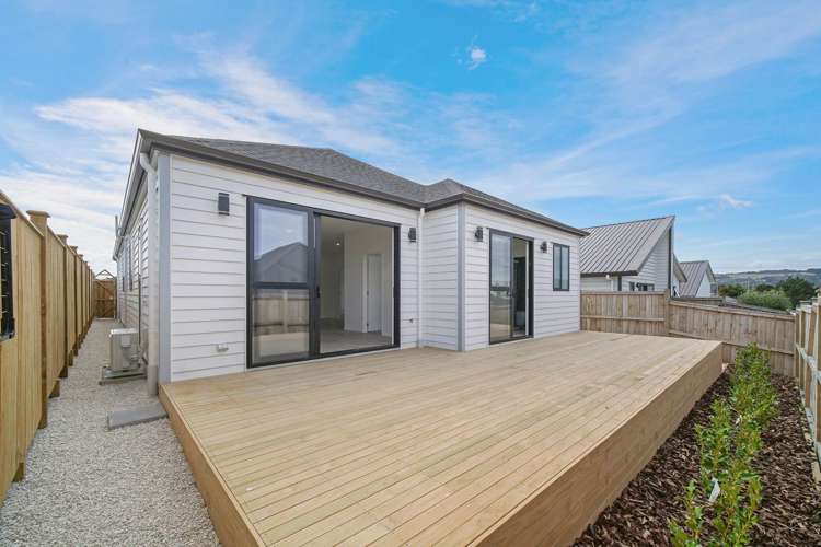 8 Enchantment Lane Karaka_9