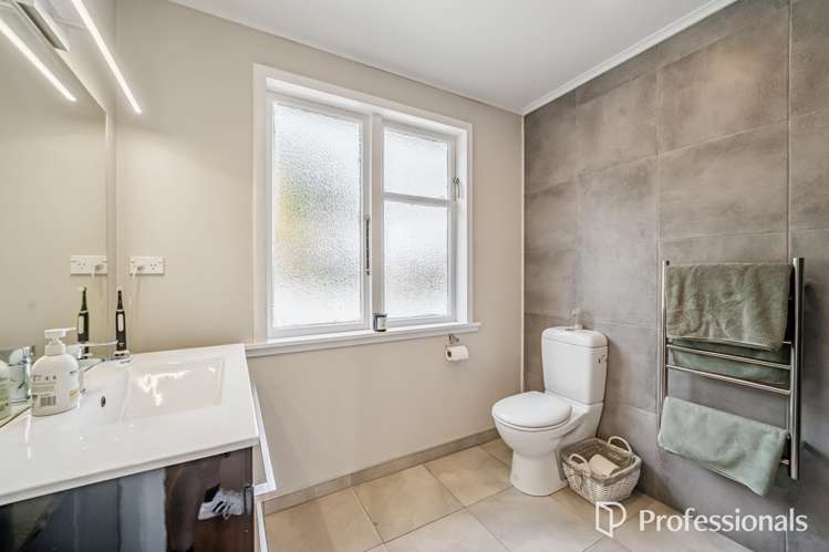 1/102 Horoeka Street Stokes Valley_13