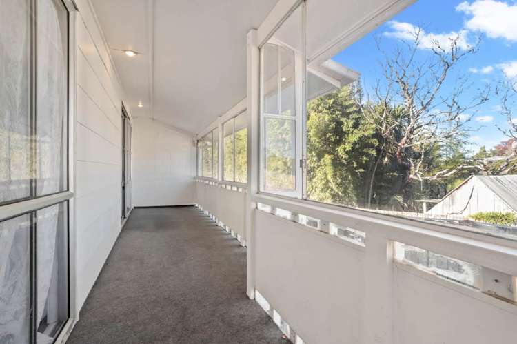 1/111 Tirimoana Road Te Atatu South_9