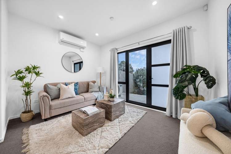 2/112 Moore Street_2