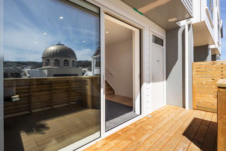 7/30 Pirie Street Mount Victoria_10