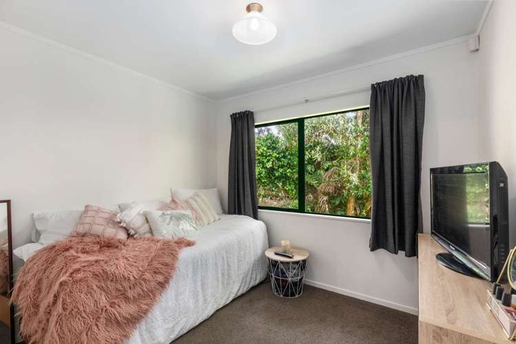 51b Clayburn Road Glen Eden_10