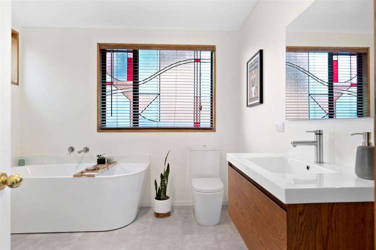 1 Pine Lane Fernhill/Sunshine Bay_12