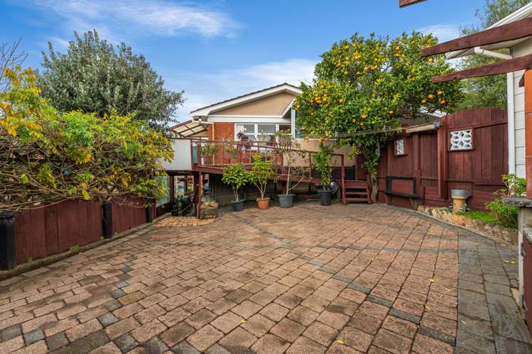 2/129a Ridge Road Howick_15