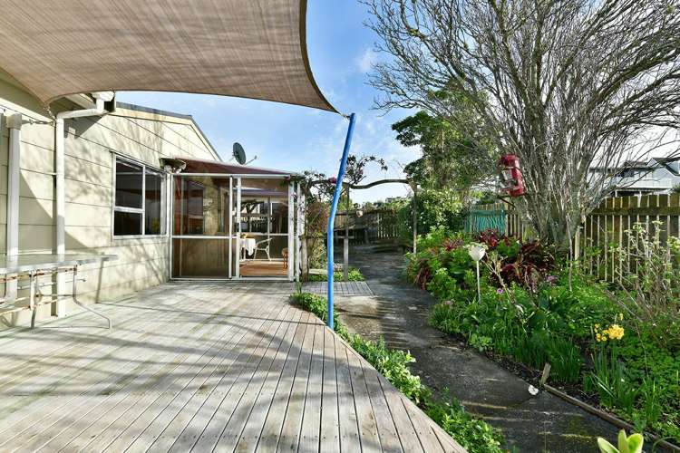 1 Hinemoa Place Snells Beach_17