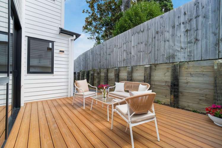 2/8 Park Rise Campbells Bay_19