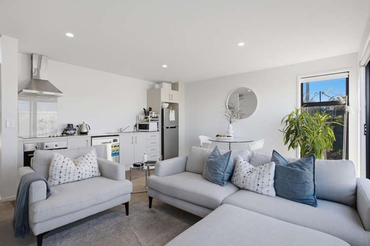 52/17 Owens Place Mount Maunganui_1