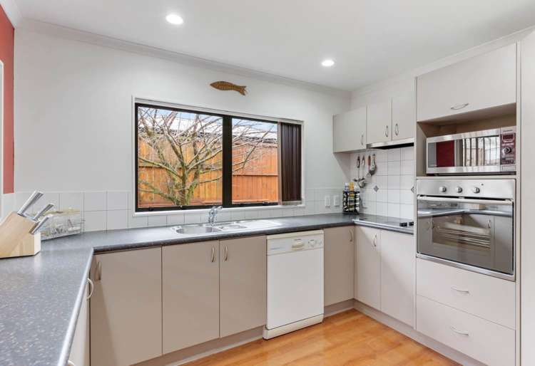 61 Senator Drive Manurewa_3