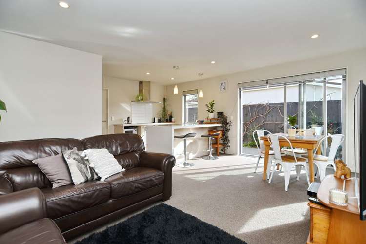 2/58 Sylvan Street Hillmorton_5